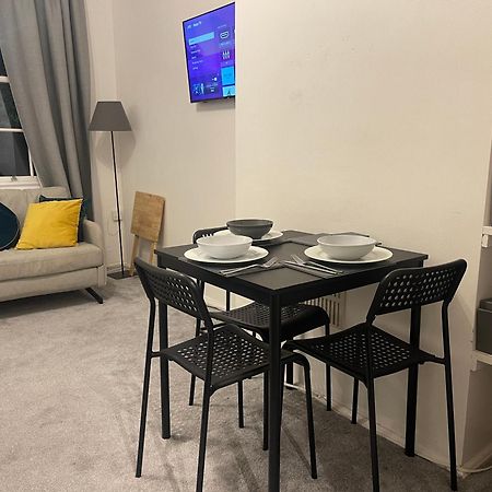 Tooting Lodge London - Cosy 2 Bedroom House With Garden, 5 Mins Walk To Tube Station Exterior foto